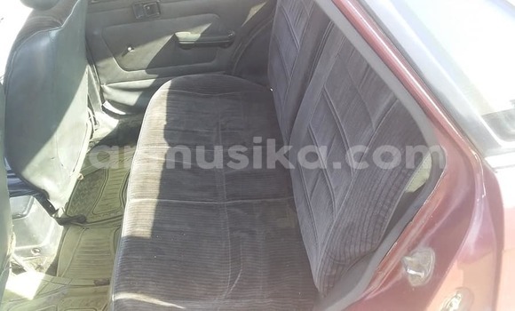 Tenga Tsaru Mazda 323 Tsvuku Mota in Harare in Harare Tenga Tsaru Mazda 323 Tsvuku Mota in Harare in Harare