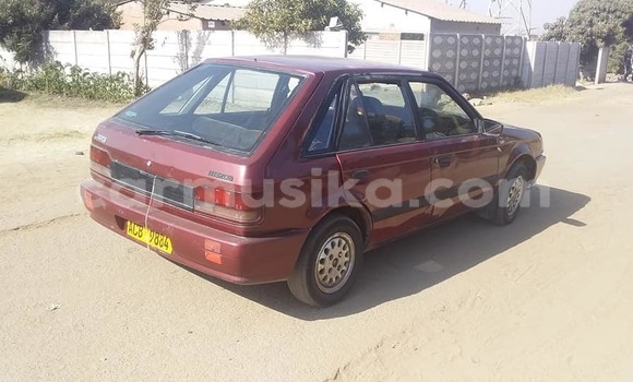 Tenga Tsaru Mazda 323 Tsvuku Mota in Harare in Harare Tenga Tsaru Mazda 323 Tsvuku Mota in Harare in Harare
