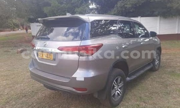 Tenga Tsaru Toyota Fortuner Zvimwe Mota in Harare in Harare Tenga Tsaru Toyota Fortuner Zvimwe Mota in Harare in Harare