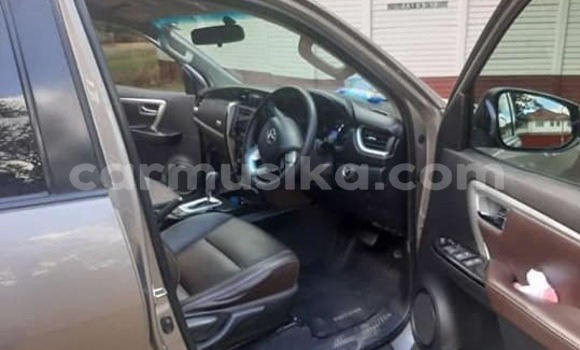 Tenga Tsaru Toyota Fortuner Zvimwe Mota in Harare in Harare Tenga Tsaru Toyota Fortuner Zvimwe Mota in Harare in Harare