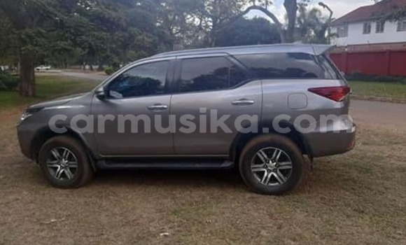 Tenga Tsaru Toyota Fortuner Zvimwe Mota in Harare in Harare Tenga Tsaru Toyota Fortuner Zvimwe Mota in Harare in Harare