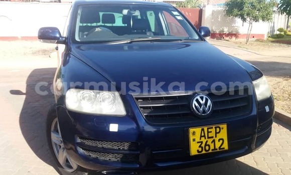 Buy Used Volkswagen Touareg Blue Car in Harare in Harare
