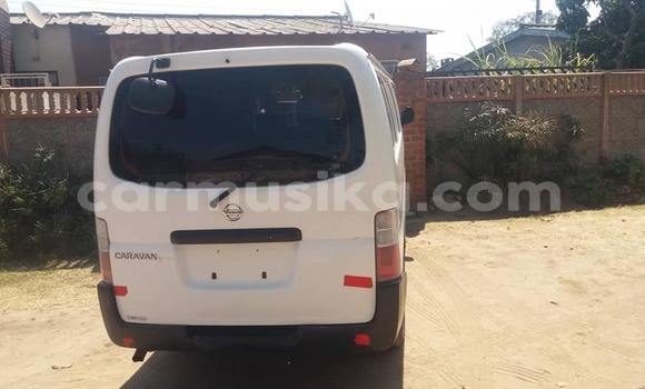 Tenga Tsaru Nissan Caravan Chena Mota in Harare in Harare Tenga Tsaru Nissan Caravan Chena Mota in Harare in Harare