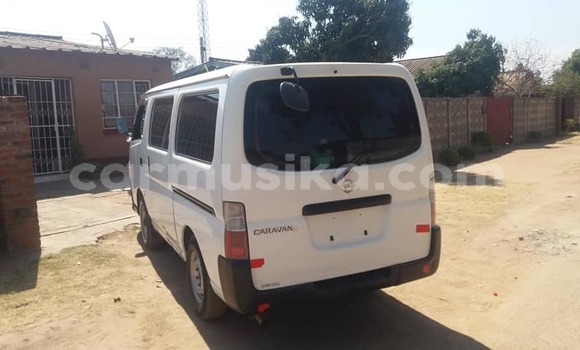 Tenga Tsaru Nissan Caravan Chena Mota in Harare in Harare Tenga Tsaru Nissan Caravan Chena Mota in Harare in Harare