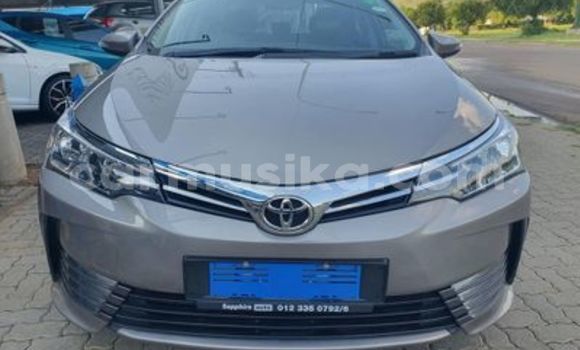 Nunua Ilio tumika Toyota Corolla II Fedha Gari ndani ya Harare nchini Harare Nunua Ilio tumika Toyota Corolla II Fedha Gari ndani ya Harare nchini Harare