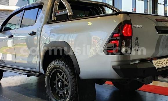 Buy Used Toyota Hilux Silver Car in Harare in Harare Buy Used Toyota Hilux Silver Car in Harare in Harare