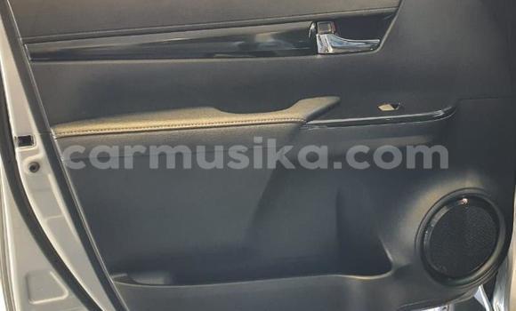 Buy Used Toyota Hilux Silver Car in Harare in Harare Buy Used Toyota Hilux Silver Car in Harare in Harare