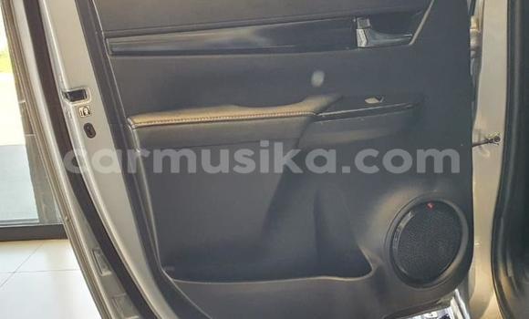 Buy Used Toyota Hilux Silver Car in Harare in Harare Buy Used Toyota Hilux Silver Car in Harare in Harare