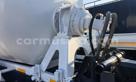 Acheter Occasion Utilitaire Mercedes‒Benz Atego Blanc à Beitbridge, Matabeleland South Acheter Occasion Utilitaire Mercedes‒Benz Atego Blanc à Beitbridge, Matabeleland South