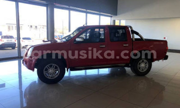 Nunua Ilio tumika Isuzu KB Nyekundu Gari ndani ya Beitbridge nchini Matabeleland Kusini Nunua Ilio tumika Isuzu KB Nyekundu Gari ndani ya Beitbridge nchini Matabeleland Kusini