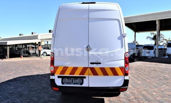Nunua Ilio tumika Volkswagen EuroVan Nyeupe Gari ndani ya Beitbridge nchini Matabeleland Kusini Nunua Ilio tumika Volkswagen EuroVan Nyeupe Gari ndani ya Beitbridge nchini Matabeleland Kusini