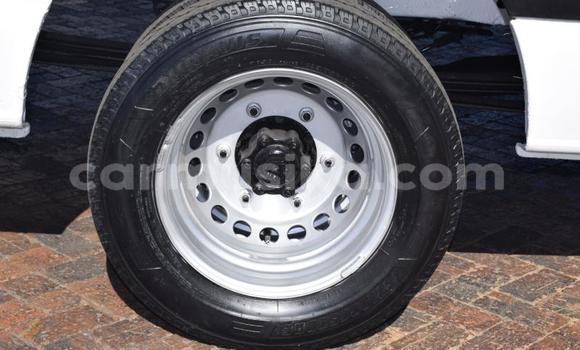 Nunua Ilio tumika Volkswagen EuroVan Nyeupe Gari ndani ya Beitbridge nchini Matabeleland Kusini Nunua Ilio tumika Volkswagen EuroVan Nyeupe Gari ndani ya Beitbridge nchini Matabeleland Kusini