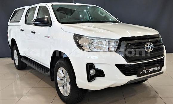 Nunua Ilio tumika Toyota Hilux Nyeupe Gari ndani ya Beitbridge nchini Matabeleland Kusini