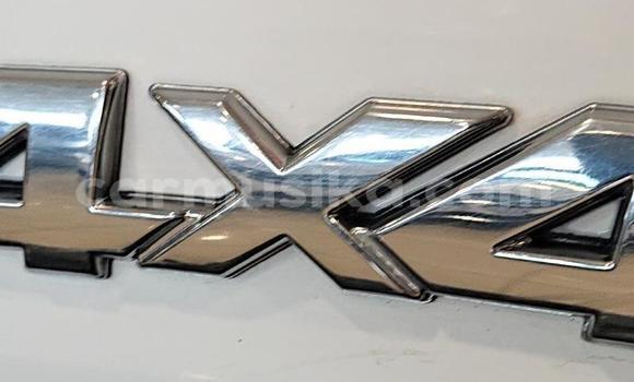 Acheter Occasion Voiture Toyota Hilux Blanc à Beitbridge, Matabeleland South Acheter Occasion Voiture Toyota Hilux Blanc à Beitbridge, Matabeleland South