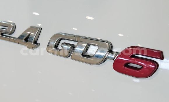 Acheter Occasion Voiture Toyota Hilux Blanc à Beitbridge, Matabeleland South Acheter Occasion Voiture Toyota Hilux Blanc à Beitbridge, Matabeleland South