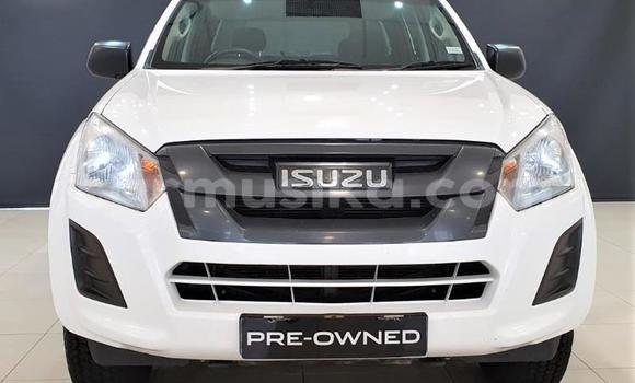 Buy Used Isuzu KB White Car in Beitbridge in Matabeleland South Buy Used Isuzu KB White Car in Beitbridge in Matabeleland South
