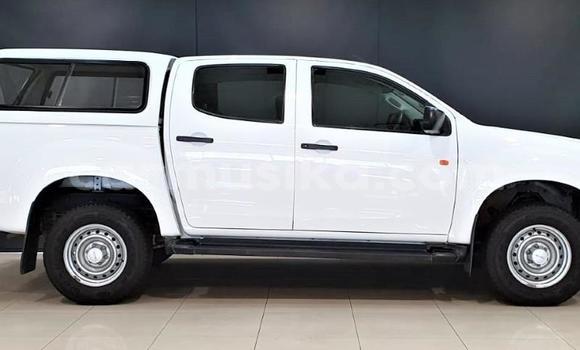 Acheter Occasion Voiture Isuzu KB Blanc à Beitbridge, Matabeleland South Acheter Occasion Voiture Isuzu KB Blanc à Beitbridge, Matabeleland South