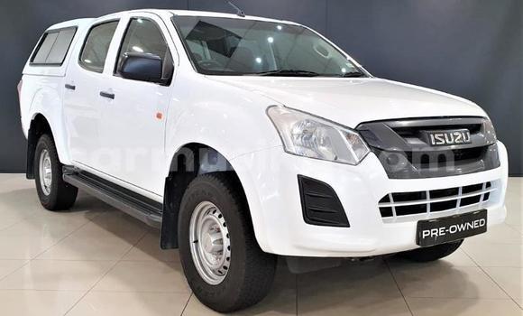 Acheter Occasion Voiture Isuzu KB Blanc à Beitbridge, Matabeleland South Acheter Occasion Voiture Isuzu KB Blanc à Beitbridge, Matabeleland South