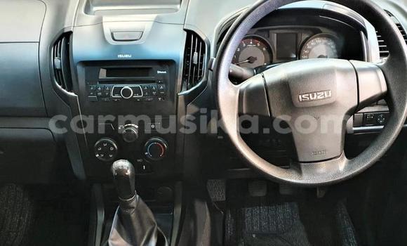 Acheter Occasion Voiture Isuzu KB Blanc à Beitbridge, Matabeleland South Acheter Occasion Voiture Isuzu KB Blanc à Beitbridge, Matabeleland South