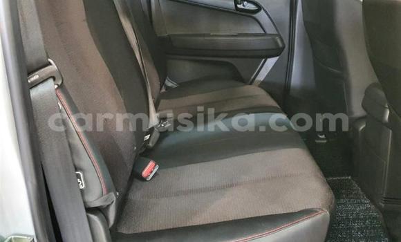 Acheter Occasion Voiture Isuzu KB Blanc à Beitbridge, Matabeleland South Acheter Occasion Voiture Isuzu KB Blanc à Beitbridge, Matabeleland South