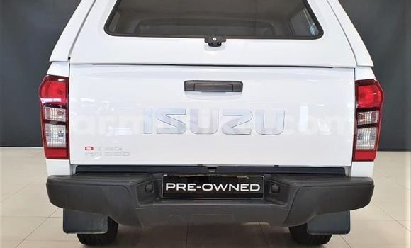 Acheter Occasion Voiture Isuzu KB Blanc à Beitbridge, Matabeleland South Acheter Occasion Voiture Isuzu KB Blanc à Beitbridge, Matabeleland South