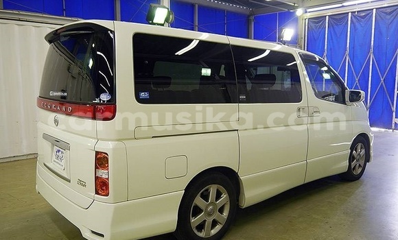 Acheter Occasion Voiture Nissan Pao Blanc à Beitbridge, Matabeleland South Acheter Occasion Voiture Nissan Pao Blanc à Beitbridge, Matabeleland South