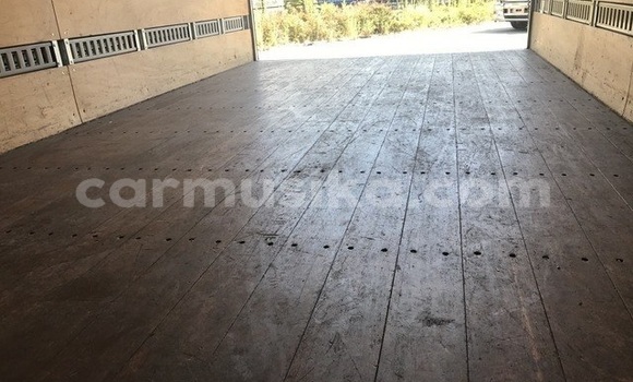 Acheter Occasion Utilitaire Toyota Dyna Blanc à Beitbridge, Matabeleland South Acheter Occasion Utilitaire Toyota Dyna Blanc à Beitbridge, Matabeleland South