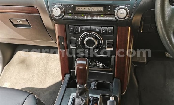Buy Used Toyota Land Cruiser Prado White Car in Beitbridge in Matabeleland South Buy Used Toyota Land Cruiser Prado White Car in Beitbridge in Matabeleland South
