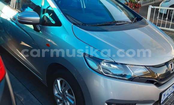 Acheter Occasion Voiture Honda Fit Gris à Beitbridge, Matabeleland South Acheter Occasion Voiture Honda Fit Gris à Beitbridge, Matabeleland South