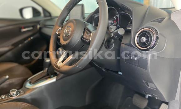 Acheter Occasion Voiture Mazda Mazda 2 Blanc à Harare, Harare Acheter Occasion Voiture Mazda Mazda 2 Blanc à Harare, Harare