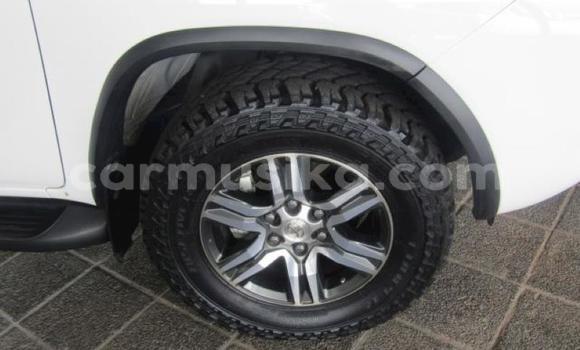Acheter Occasion Voiture Toyota Fortuner Blanc à Harare, Harare Acheter Occasion Voiture Toyota Fortuner Blanc à Harare, Harare