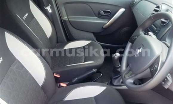 Buy Used Renault 10 White Car in Beitbridge in Matabeleland South Buy Used Renault 10 White Car in Beitbridge in Matabeleland South