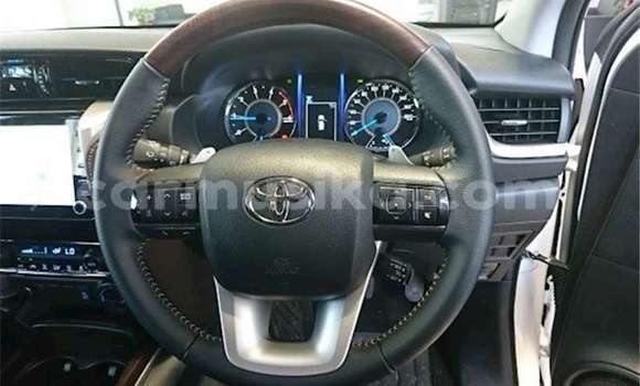 Nunua Ilio tumika Toyota Fortuner Fedha Gari ndani ya Harare nchini Harare Nunua Ilio tumika Toyota Fortuner Fedha Gari ndani ya Harare nchini Harare