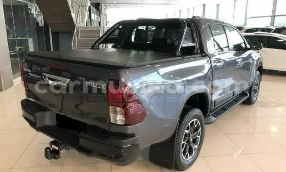 Tenga Tsaru Toyota Hilux Zvimwe Mota in Borrowdale in Harare Tenga Tsaru Toyota Hilux Zvimwe Mota in Borrowdale in Harare