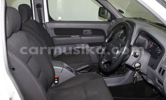 Tenga Tsaru Nissan Hardbody Chena Mota in Borrowdale in Harare Tenga Tsaru Nissan Hardbody Chena Mota in Borrowdale in Harare