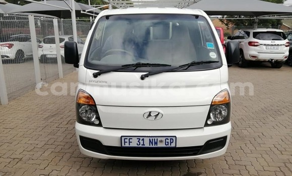 Tenga Tsaru Hyundai H200 Chena Mota in Borrowdale in Harare Tenga Tsaru Hyundai H200 Chena Mota in Borrowdale in Harare