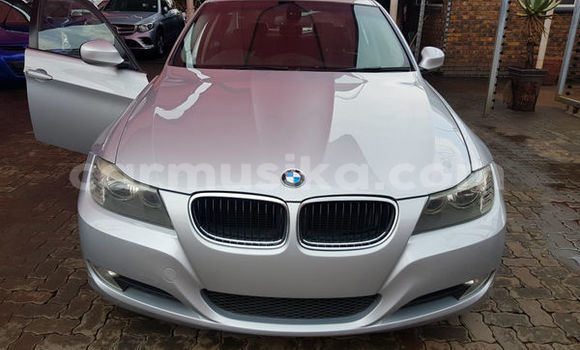 Tenga Tsaru BMW 3–Series Sirivha Mota in Harare in Harare