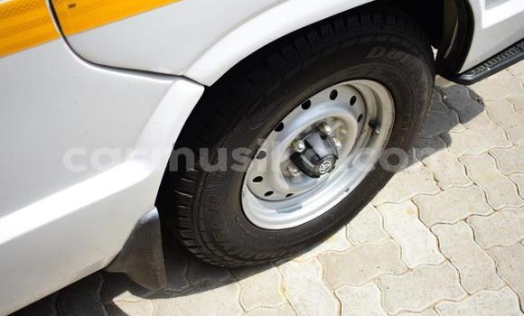 Nunua Ilio tumika Toyota Hiace Nyeupe Gari ndani ya Beitbridge nchini Matabeleland Kusini Nunua Ilio tumika Toyota Hiace Nyeupe Gari ndani ya Beitbridge nchini Matabeleland Kusini