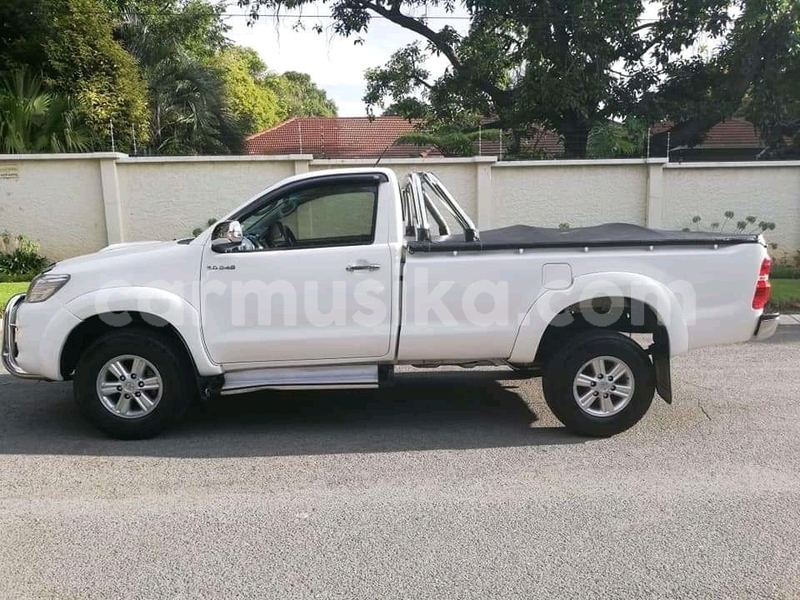 Big with watermark toyota hilux matabeleland south beitbridge 15793