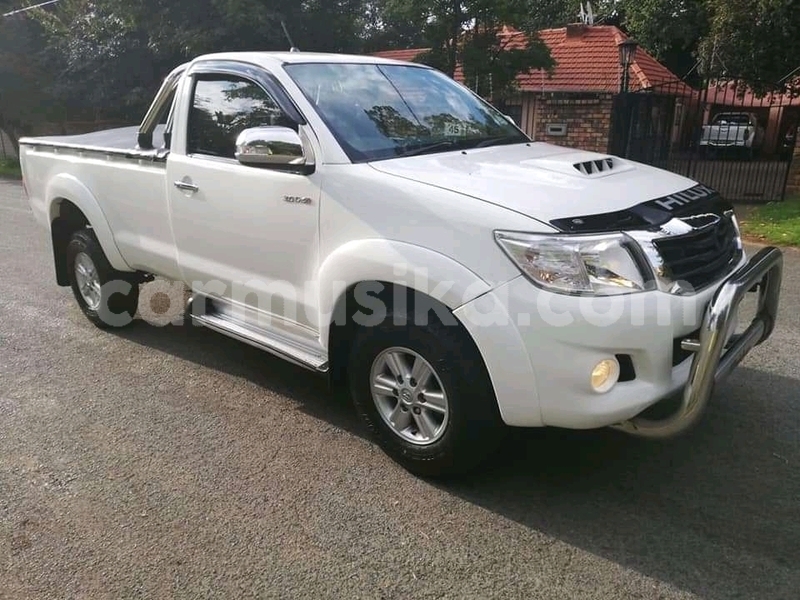 Big with watermark toyota hilux matabeleland south beitbridge 15793