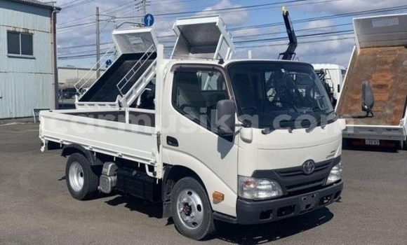 Acheter Occasion Voiture Toyota Hiace Blanc à Beitbridge, Matabeleland South Acheter Occasion Voiture Toyota Hiace Blanc à Beitbridge, Matabeleland South