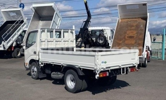 Acheter Occasion Voiture Toyota Hiace Blanc à Beitbridge, Matabeleland South Acheter Occasion Voiture Toyota Hiace Blanc à Beitbridge, Matabeleland South