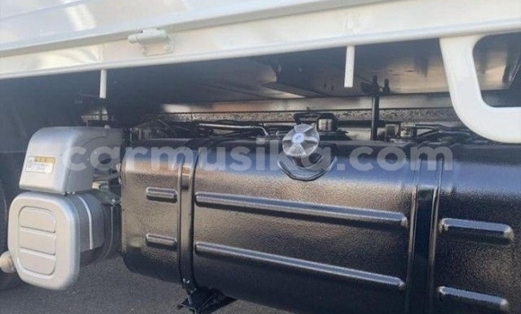 Acheter Occasion Voiture Toyota Hiace Blanc à Beitbridge, Matabeleland South Acheter Occasion Voiture Toyota Hiace Blanc à Beitbridge, Matabeleland South