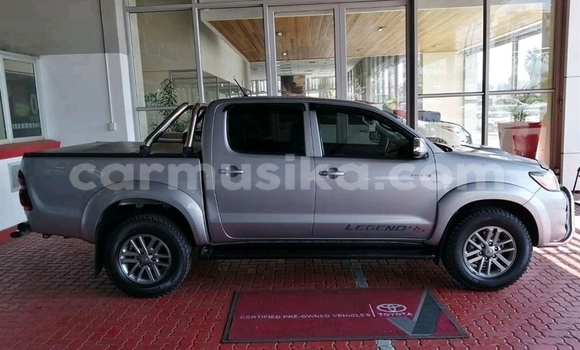 Tenga Tsaru Toyota Hilux Chena Mota in Beitbridge in Matabeleland South Tenga Tsaru Toyota Hilux Chena Mota in Beitbridge in Matabeleland South