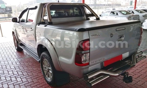 Tenga Tsaru Toyota Hilux Chena Mota in Beitbridge in Matabeleland South Tenga Tsaru Toyota Hilux Chena Mota in Beitbridge in Matabeleland South
