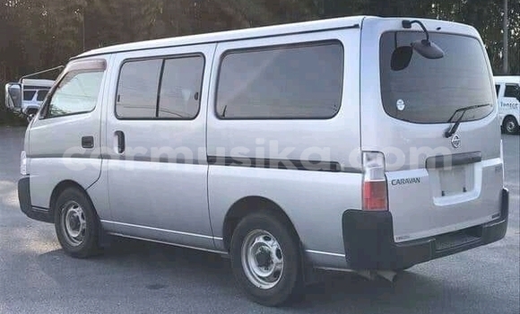 Nunua Ilio tumika Nissan Caravan Fedha Gari ndani ya Beitbridge nchini Matabeleland Kusini Nunua Ilio tumika Nissan Caravan Fedha Gari ndani ya Beitbridge nchini Matabeleland Kusini