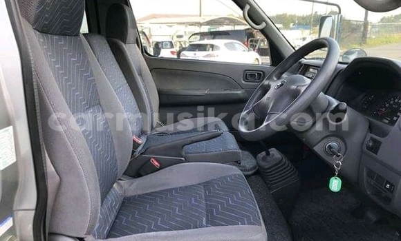 Nunua Ilio tumika Nissan Caravan Fedha Gari ndani ya Beitbridge nchini Matabeleland Kusini Nunua Ilio tumika Nissan Caravan Fedha Gari ndani ya Beitbridge nchini Matabeleland Kusini