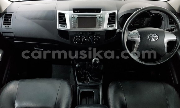 Tenga Tsaru Toyota Hilux Chena Mota in Beitbridge in Matabeleland South Tenga Tsaru Toyota Hilux Chena Mota in Beitbridge in Matabeleland South