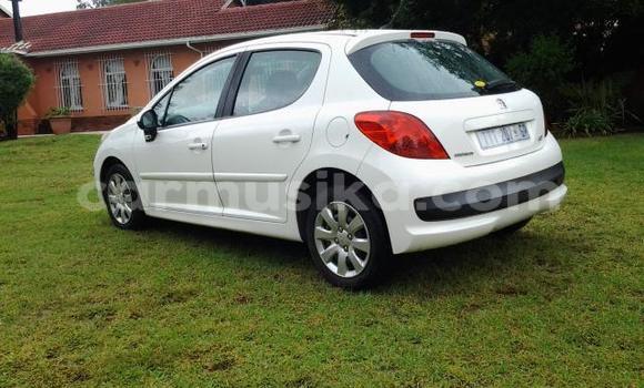 Buy Used Peugeot 201 White Car in Beitbridge in Matabeleland South Buy Used Peugeot 201 White Car in Beitbridge in Matabeleland South