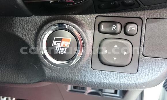 Nunua Ilio tumika Toyota Vitz Nyeupe Gari ndani ya Beitbridge nchini Matabeleland Kusini Nunua Ilio tumika Toyota Vitz Nyeupe Gari ndani ya Beitbridge nchini Matabeleland Kusini